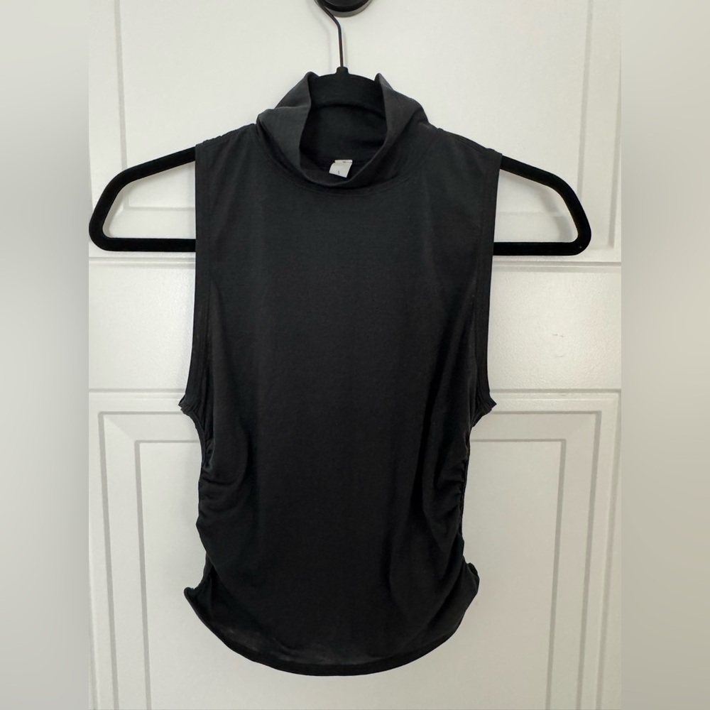 LULULEMON athletica funnel neck tank top size small